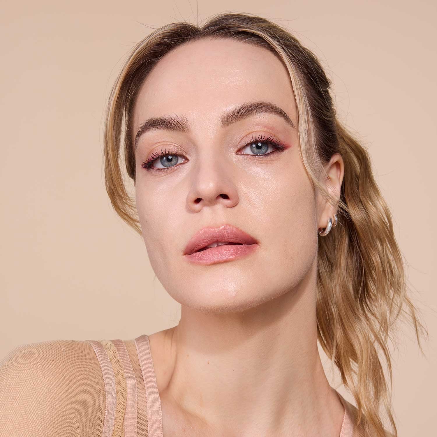 Lifter Concealer - Image 6