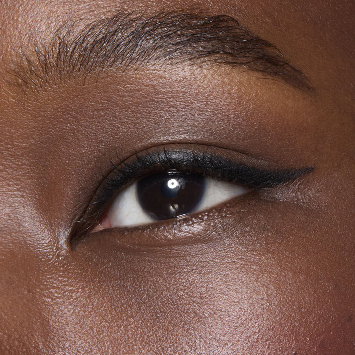 No Budge Retractable Eyeliner - Image 3